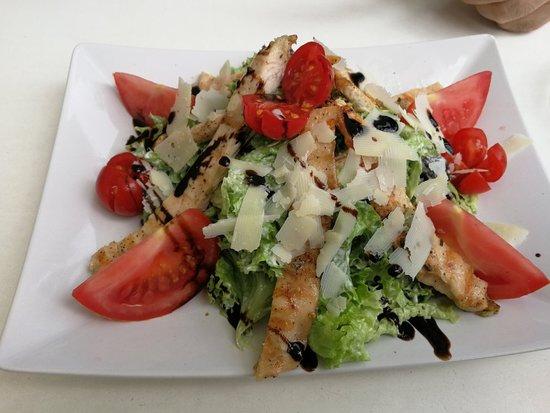 Restauracja Mamma Mia & Never Closed